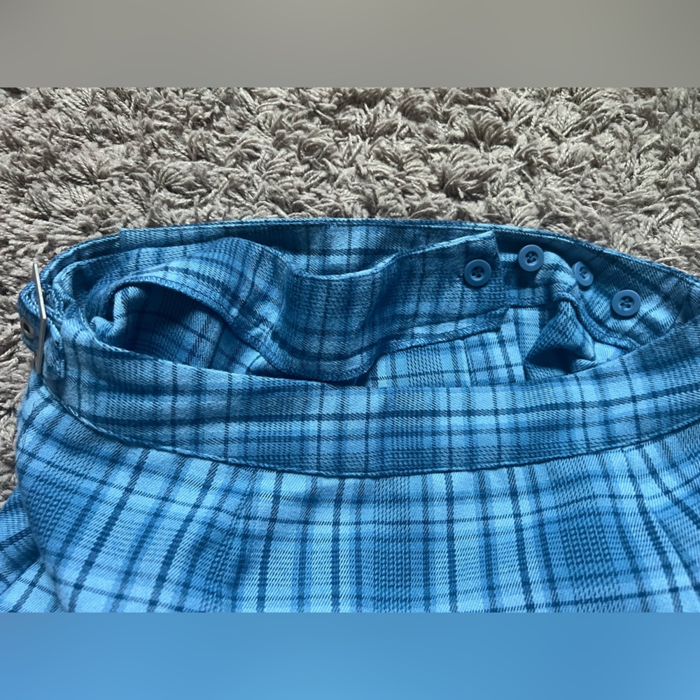 John Galt Blue Hued Plaid Women's Mini “Wrap” Skirt W/ Waist Buckle Detail. - Picture 4 of 9